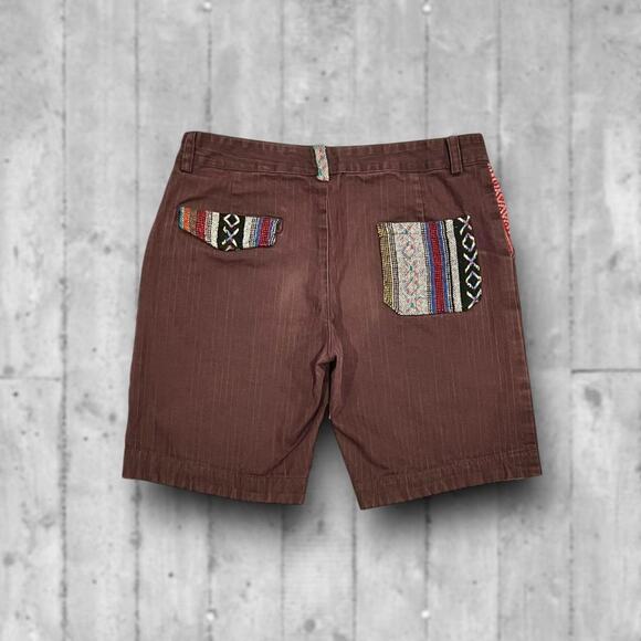 ★ Aztec Style Y2K Shorts w/ Multicolor Patch Pocket Detail ★ - Picture 7 of 7